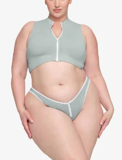 Sporty High-neck Stretch-recycled Nylon Top 11 Sporty High-neck Stretch-recycled Nylon Top -Closet By She R04164391 PACIFIC ALT04