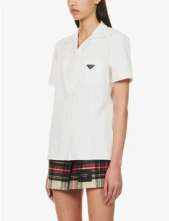 Prada Logo-plaque Short-sleeved Cotton-gabardine Shirt -Closet By She R04193840 BIANCO ALT02